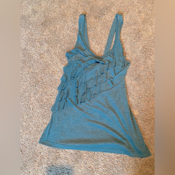 Cute teal tank - Picture 1 of 3